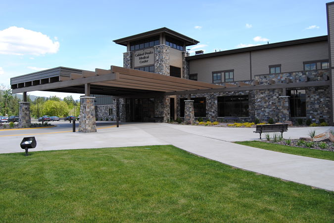 Picture of Cabinet Peaks Medical Center Entrance