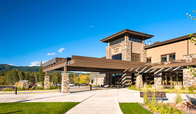 Picture of Cabinet Peaks Medical Center Entrance